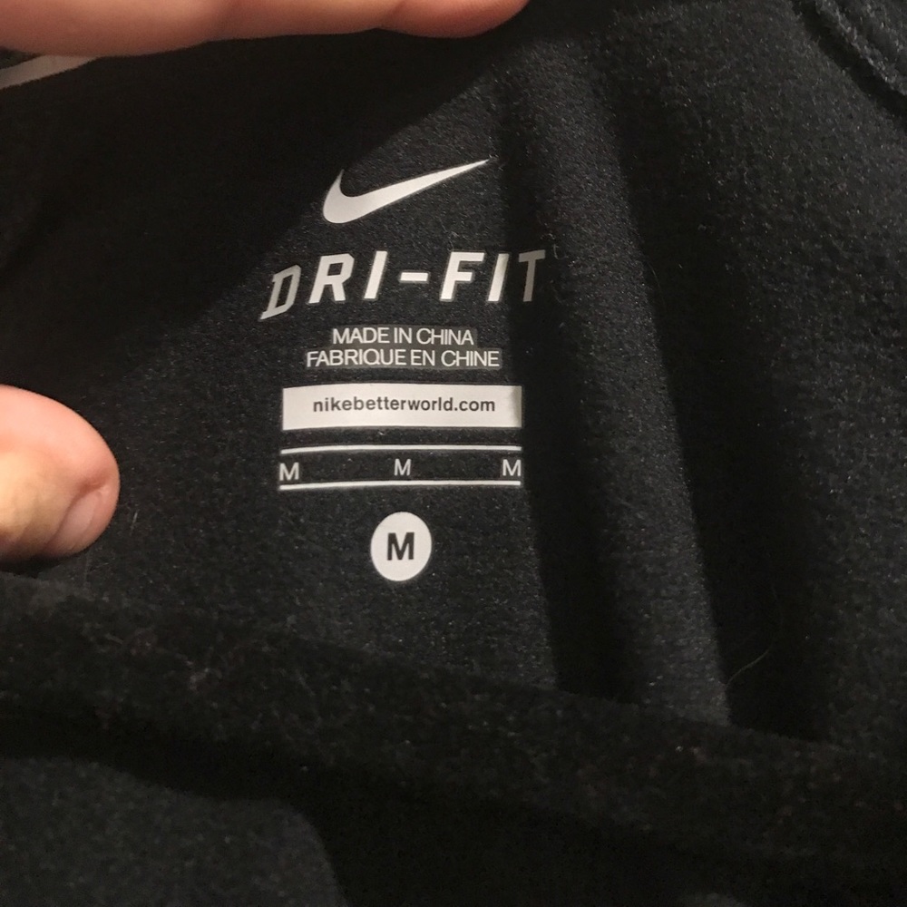 Nike 1/2 zip running top - Picture 2 of 3